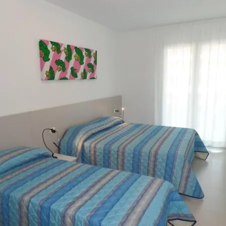 Διαμέρισμα Contemporary Seafront Complex With Pool Μπιμπιόνε