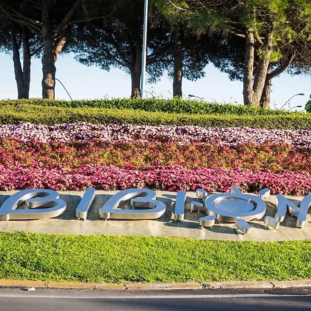 Διαμέρισμα Contemporary Seafront Complex With Pool Μπιμπιόνε